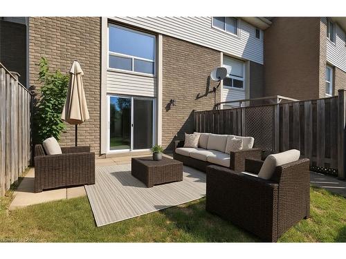 29-11 Grand River Boulevard, Kitchener, ON - Outdoor With Exterior