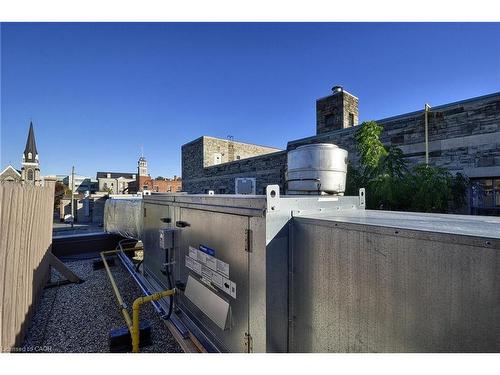 43 Water Street N, Cambridge, ON 