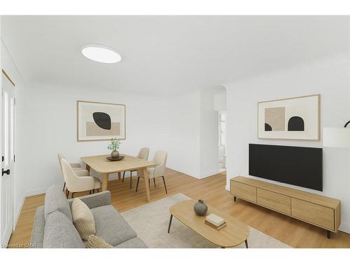 116 Robins Avenue, Hamilton, ON - Indoor