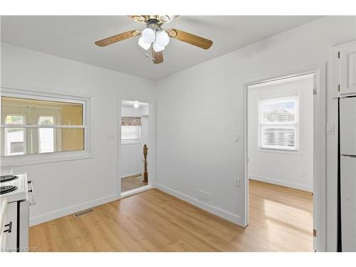 116 Robins Avenue, Hamilton, ON - Indoor Photo Showing Other Room