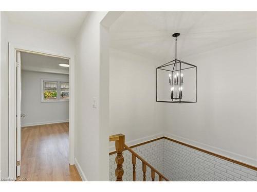 116 Robins Avenue, Hamilton, ON - Indoor Photo Showing Other Room