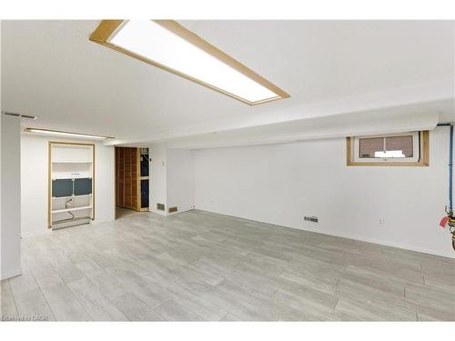 116 Robins Avenue, Hamilton, ON - Indoor Photo Showing Other Room