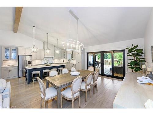 2560 2 Side Road, Burlington, ON - Indoor Photo Showing Dining Room