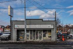 955 Barton Street E Hamilton, ON L8L 3C4