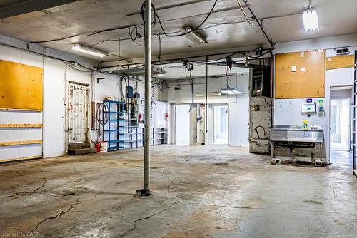 955 Barton Street E, Hamilton, ON 