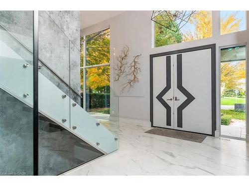 2250 Chancery Lane W, Oakville, ON - Indoor Photo Showing Other Room