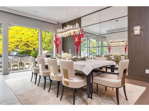 2250 Chancery Lane W, Oakville, ON - Indoor Photo Showing Dining Room