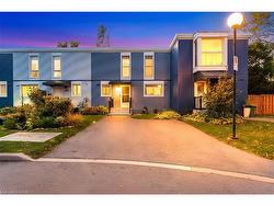 B56-25 Britten Close  Hamilton, ON L9C 4J8