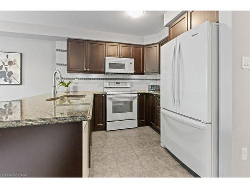 286 Apple Hill Crescent, Kitchener, ON - Indoor Photo Showing Kitchen
