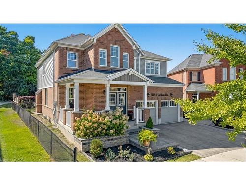 304 Falling Green Crescent  Kitchener, ON N2R 0E9