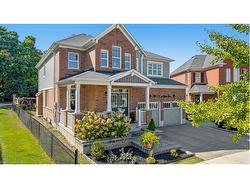 304 Falling Green Crescent  Kitchener, ON N2R 0E9