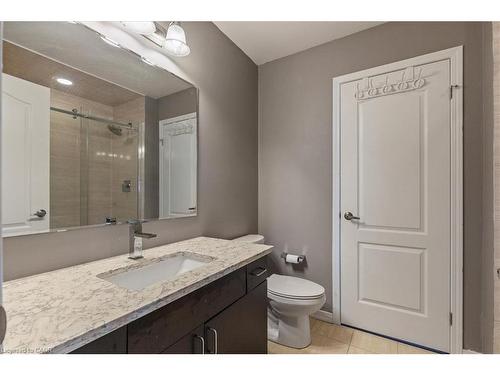 304 Falling Green Crescent, Kitchener, ON - Indoor Photo Showing Bathroom