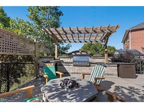 304 Falling Green Crescent, Kitchener, ON - Outdoor