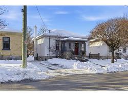 28 Middleton Street  Cambridge, ON N1S 2R3