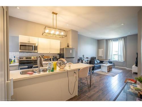 165 Emerald Street N, Hamilton, ON - Indoor Photo Showing Kitchen
