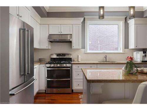 40 Stanley Avenue, Hamilton, ON - Indoor Photo Showing Kitchen With Upgraded Kitchen