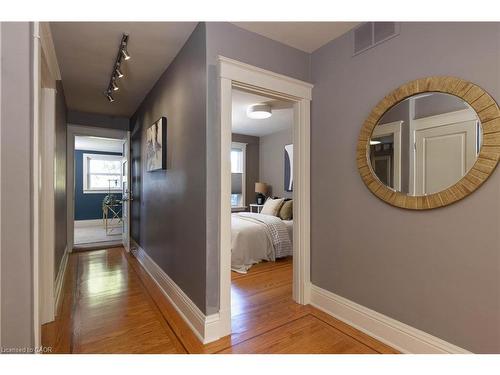 40 Stanley Avenue, Hamilton, ON - Indoor Photo Showing Other Room