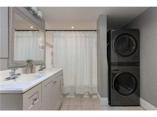 40 Stanley Avenue, Hamilton, ON - Indoor Photo Showing Laundry Room