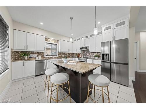 261 Watervale Crescent, Kitchener, ON - Indoor Photo Showing Kitchen With Stainless Steel Kitchen With Upgraded Kitchen