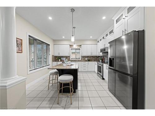 261 Watervale Crescent, Kitchener, ON - Indoor Photo Showing Kitchen With Stainless Steel Kitchen With Upgraded Kitchen