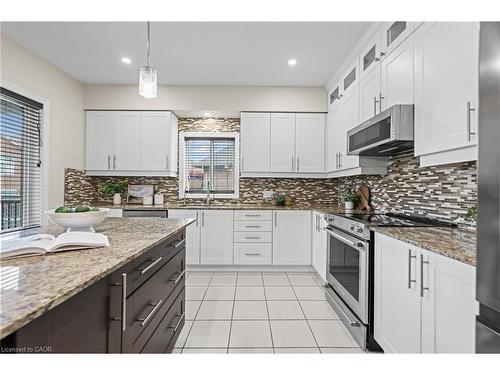 261 Watervale Crescent, Kitchener, ON - Indoor Photo Showing Kitchen With Upgraded Kitchen