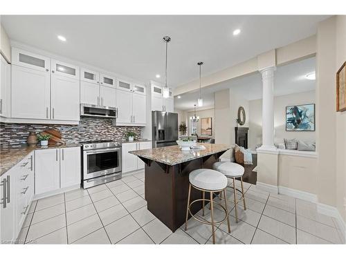 261 Watervale Crescent, Kitchener, ON - Indoor Photo Showing Kitchen With Upgraded Kitchen