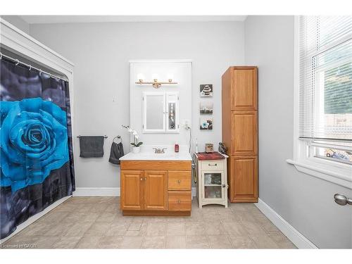 127 East Avenue N, Hamilton, ON - Indoor Photo Showing Other Room