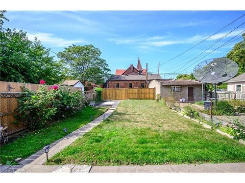 127 East Avenue N, Hamilton, ON - Outdoor