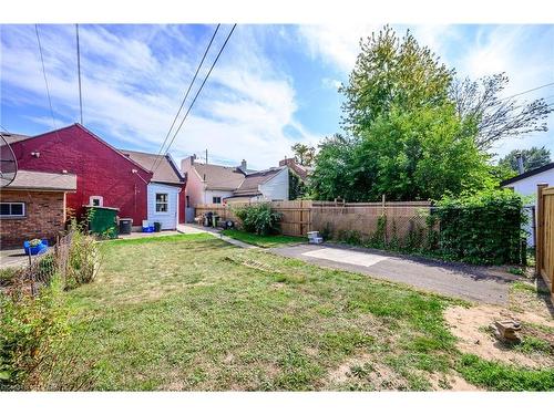 127 East Avenue N, Hamilton, ON - Outdoor