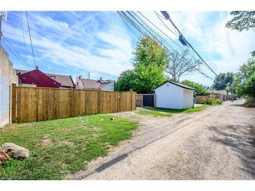 127 East Avenue N, Hamilton, ON - Outdoor