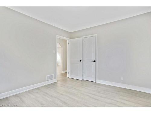 43 Dudhope Avenue, Cambridge, ON - Indoor Photo Showing Other Room