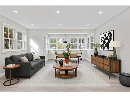43 Dudhope Avenue, Cambridge, ON - Indoor Photo Showing Living Room