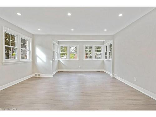 43 Dudhope Avenue, Cambridge, ON - Indoor Photo Showing Other Room