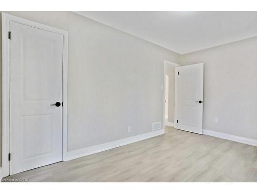 43 Dudhope Avenue, Cambridge, ON - Indoor Photo Showing Other Room