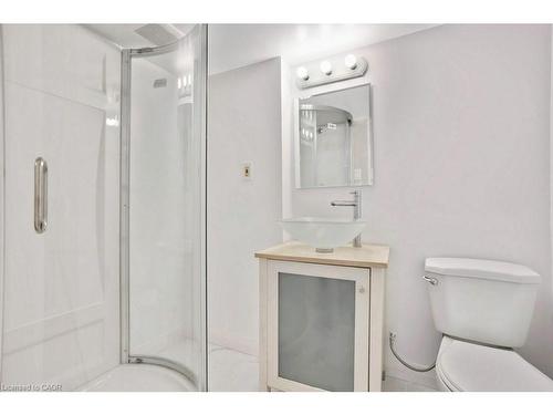 43 Dudhope Avenue, Cambridge, ON - Indoor Photo Showing Bathroom