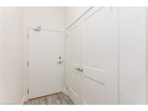 102-251 Northfield Drive E, Waterloo, ON - Indoor Photo Showing Other Room