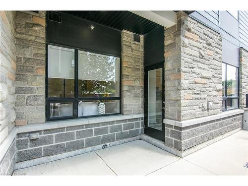 102-251 Northfield Drive E, Waterloo, ON - Outdoor