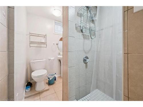 528 Fallingbrook Drive, Waterloo, ON - Indoor Photo Showing Bathroom