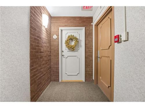 1103-1968 Main Street W, Hamilton, ON - Indoor Photo Showing Other Room