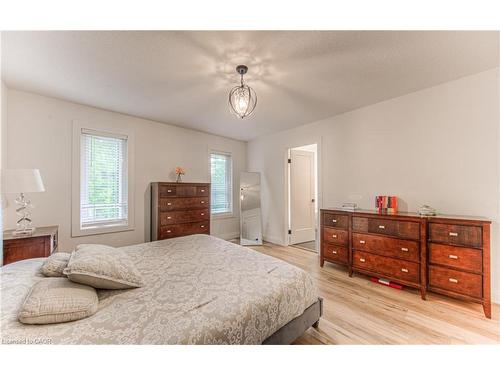 81 Fifth Avenue, Kitchener, ON - Indoor Photo Showing Bedroom