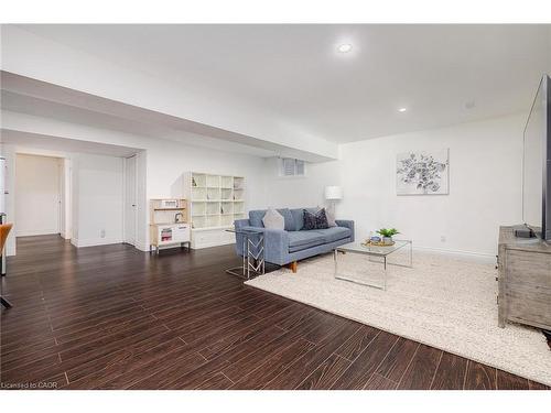 508 Brookmill Crescent, Waterloo, ON - Indoor Photo Showing Living Room