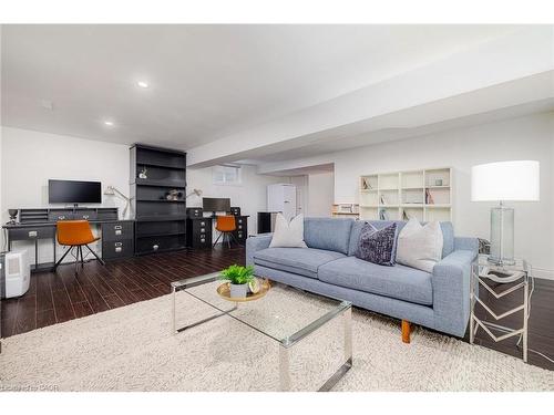 508 Brookmill Crescent, Waterloo, ON - Indoor Photo Showing Living Room