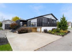 17 Ash-4449 Milburough Line  Burlington, ON L7P 0C5