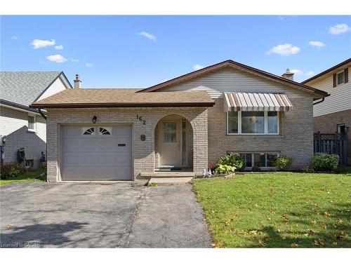 162 The Country Way  Kitchener, ON N2E 2L2