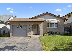 162 The Country Way  Kitchener, ON N2E 2L2