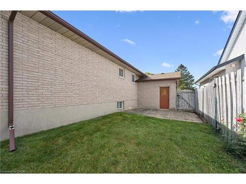 162 The Country Way, Kitchener, ON - Outdoor With Exterior