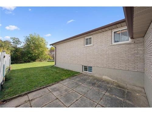 162 The Country Way, Kitchener, ON - Outdoor With Exterior