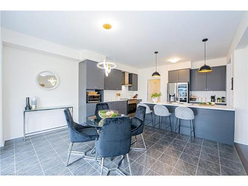 22 Oaktree Drive, Caledonia, ON - Indoor