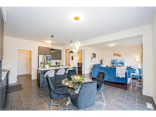 22 Oaktree Drive, Caledonia, ON - Indoor