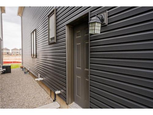 22 Oaktree Drive, Caledonia, ON - Outdoor